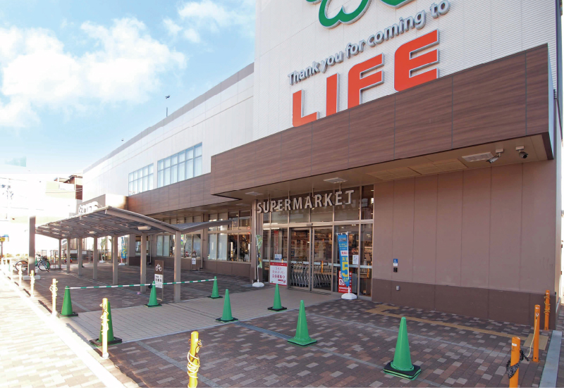 ライフ 高石店
